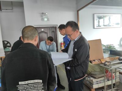 龍港市開展印刷業(yè)安全生產(chǎn)聯(lián)合巡查行動(dòng)，聚焦包裝裝潢印刷品印刷環(huán)節(jié)